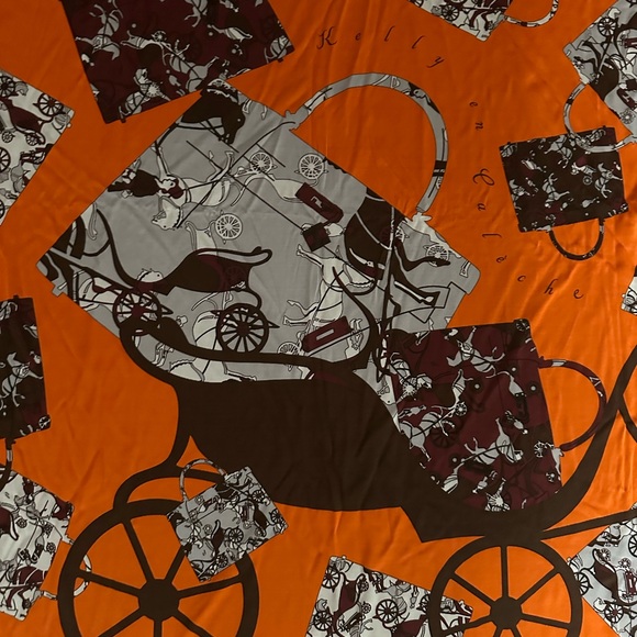 Hermes “Kelly en Caleche” scarf - Picture 2 of 8